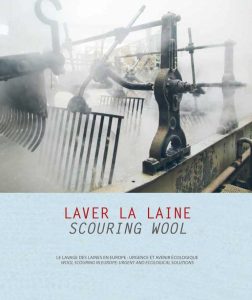 Livre Laver la laine / Scouring wool